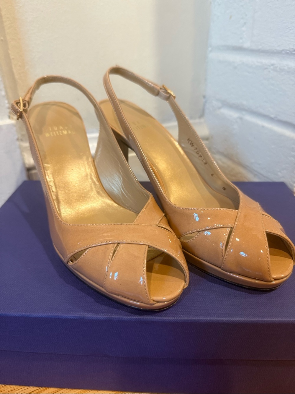 Stuart Weitzman 6 Nude Patent Slingback Peep Toe Heel Party Wedding Event Formal